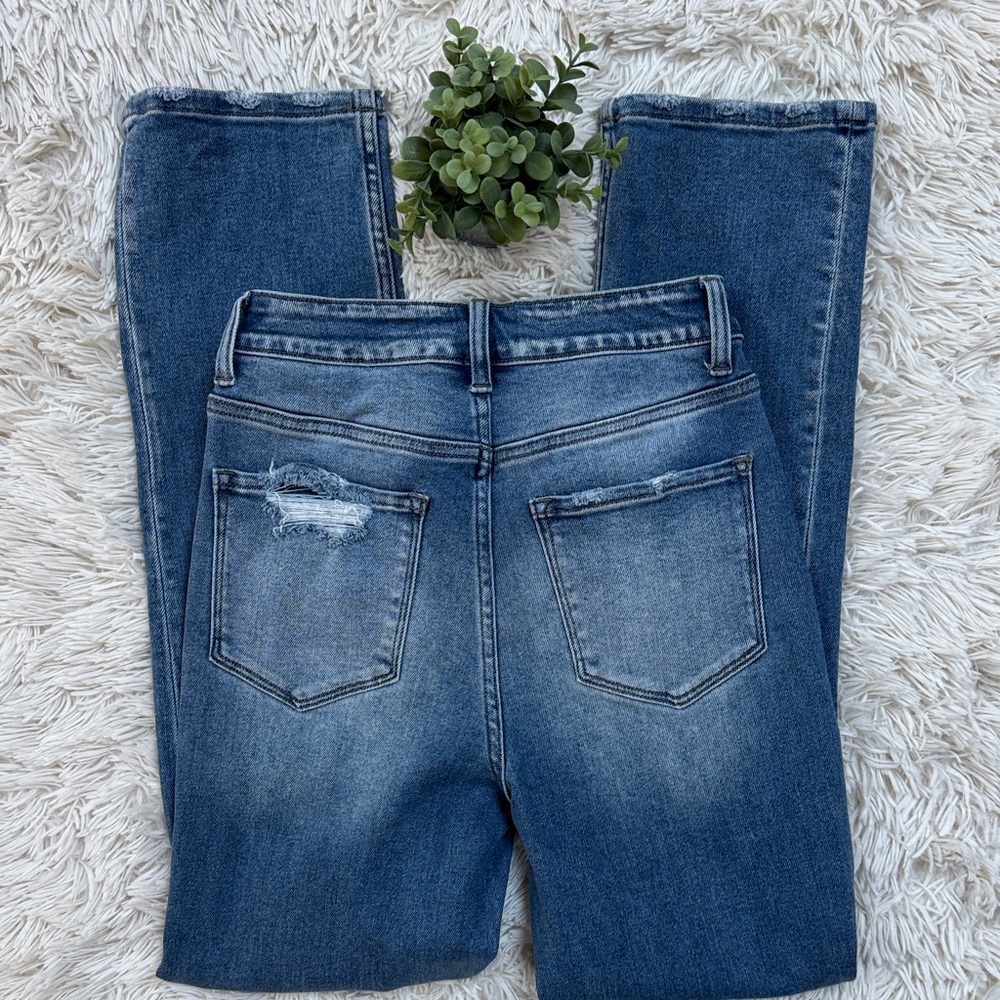 Vervet Straight Leg Distressed Jeans ๐ Dark Wash - Picture 6 of 13